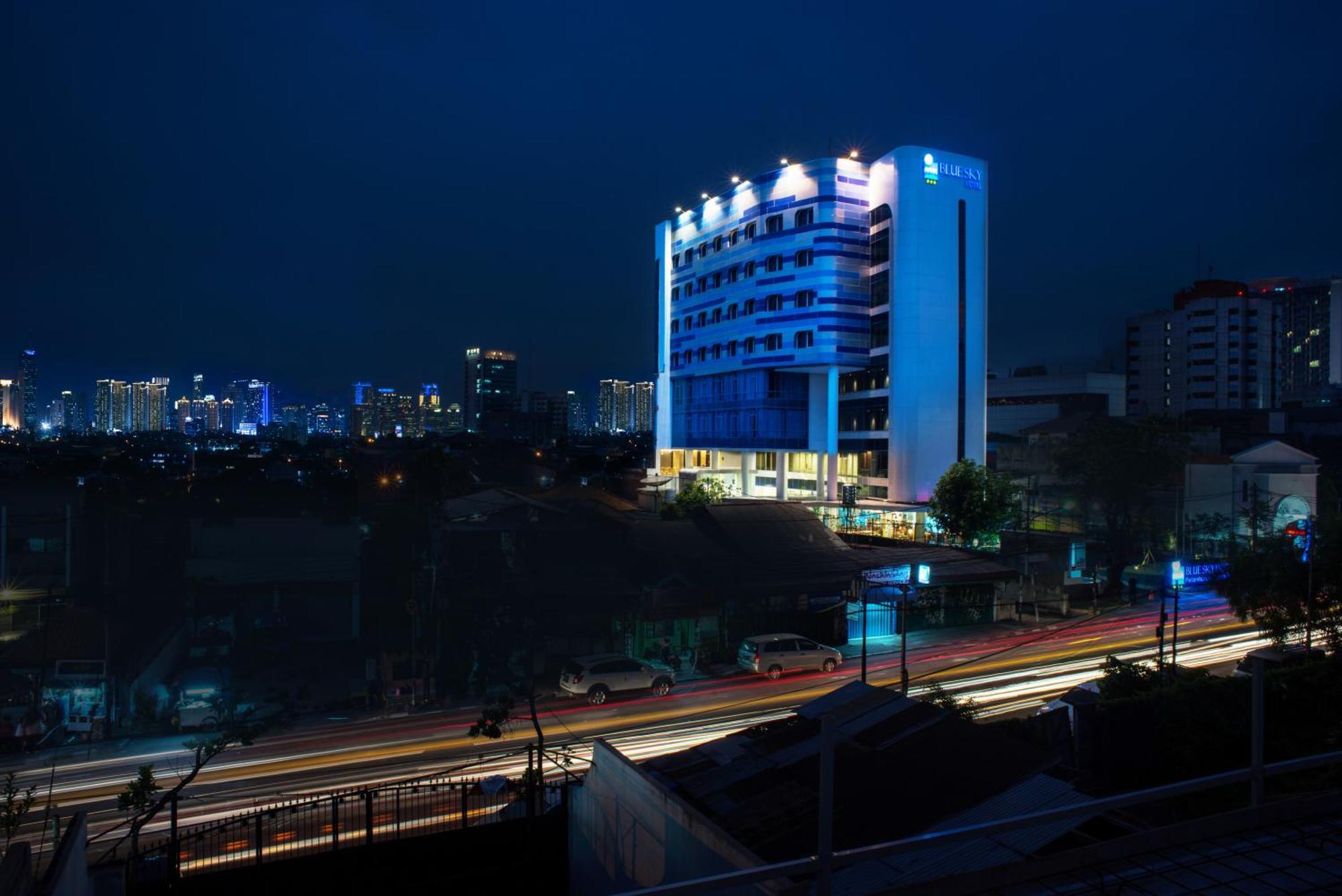 Blue Sky Hotel Petamburan Jakarta Exterior photo
