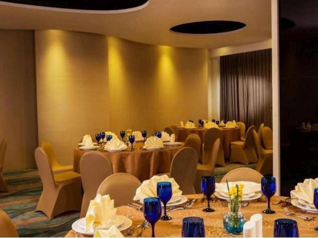 Blue Sky Hotel Petamburan Jakarta Exterior photo
