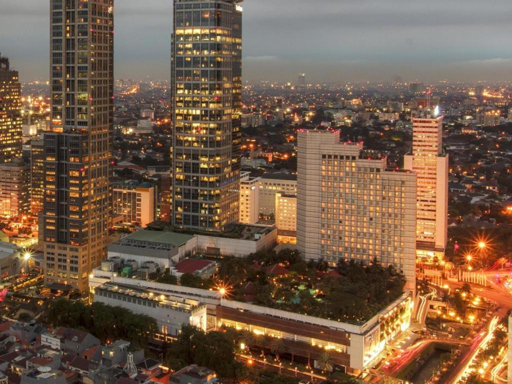 Blue Sky Hotel Petamburan Jakarta Exterior photo