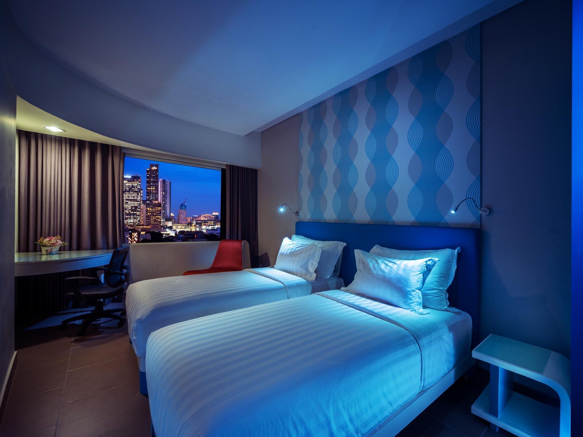 Blue Sky Hotel Petamburan Jakarta Exterior photo